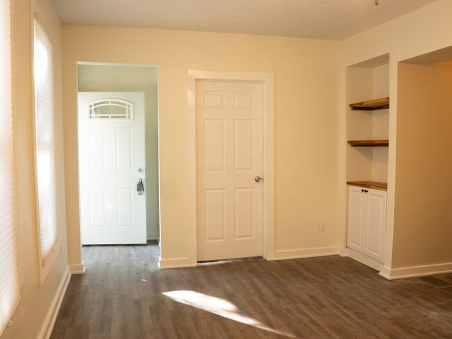 Building Photo - 4224 Patrick Ave