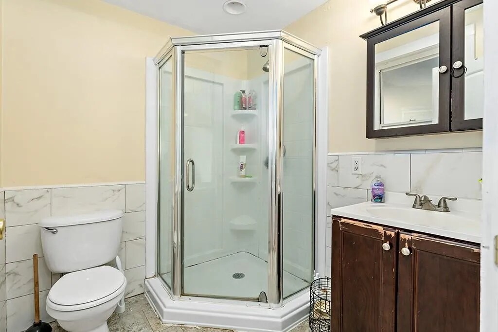 Bathroom - 250 36th St