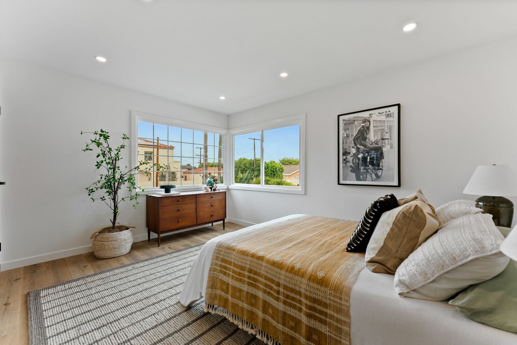 Building Photo - 5192 Orange Pl