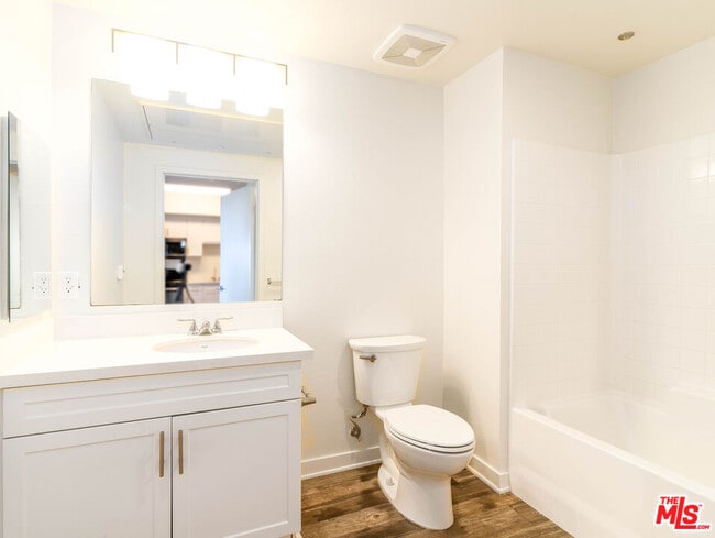 Building Photo - 12655 Bluff Creek Dr
