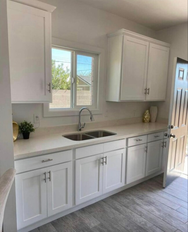 Building Photo - 1533 E Garfield St