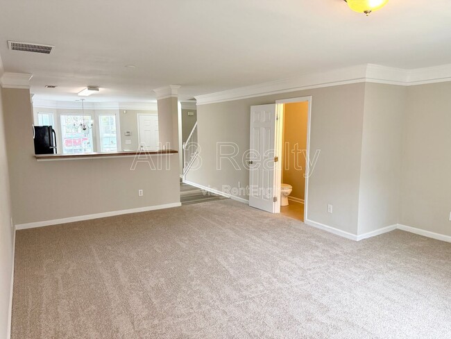 Building Photo - 837 Crestwell Cir