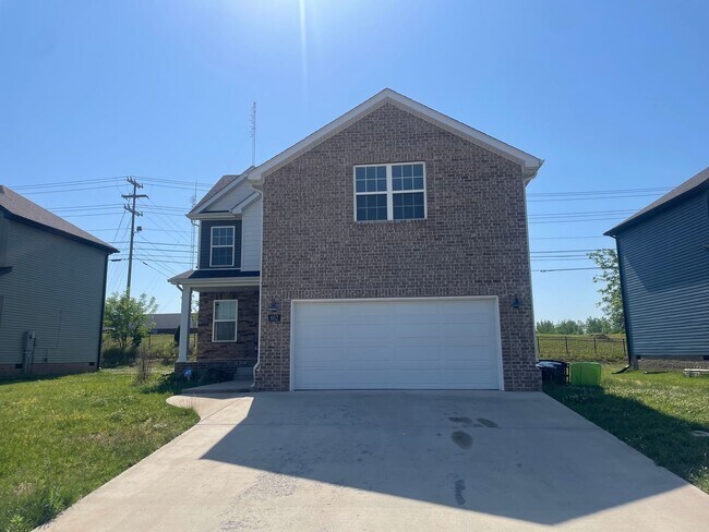 Building Photo - Beautiful 3 Bedroom 2 1/2 Bath Home For Rent!