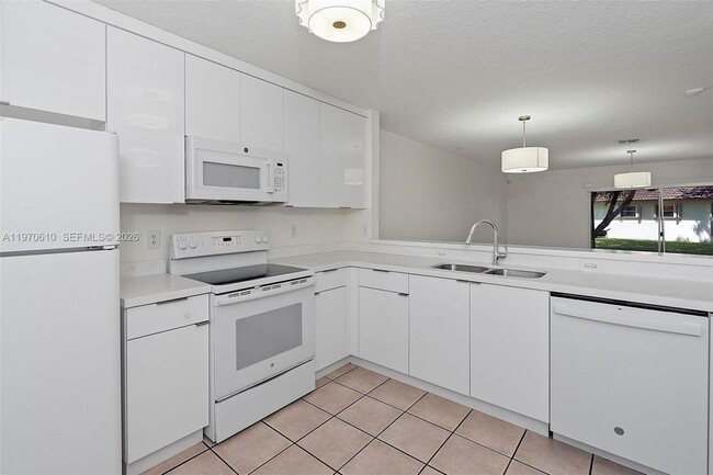 Building Photo - 706 NW 108th Terrace