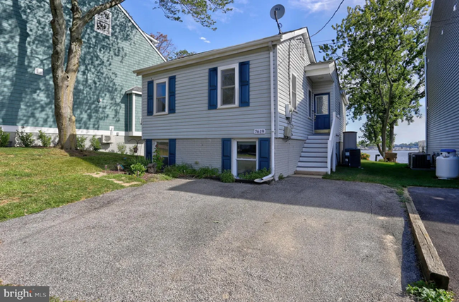 Building Photo - Stunning Waterfront 3bd/2.5ba in Glen Burnie with Deep-water Boat Dock, CAC, Renovated and more!