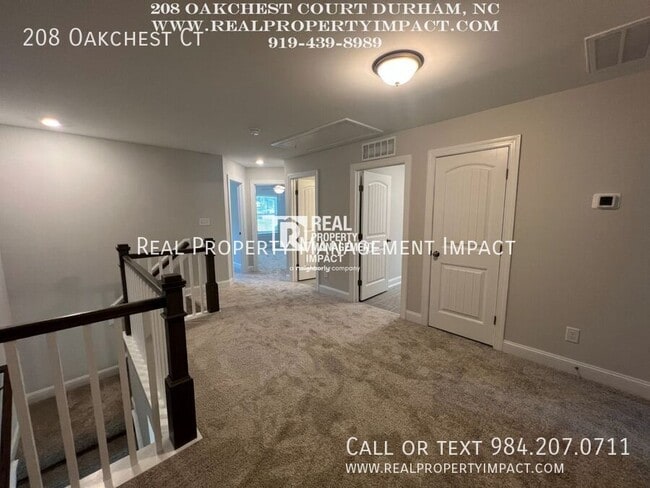 Building Photo - 208 Oakchest Ct