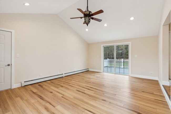 Building Photo - 51 Sedgewood Dr