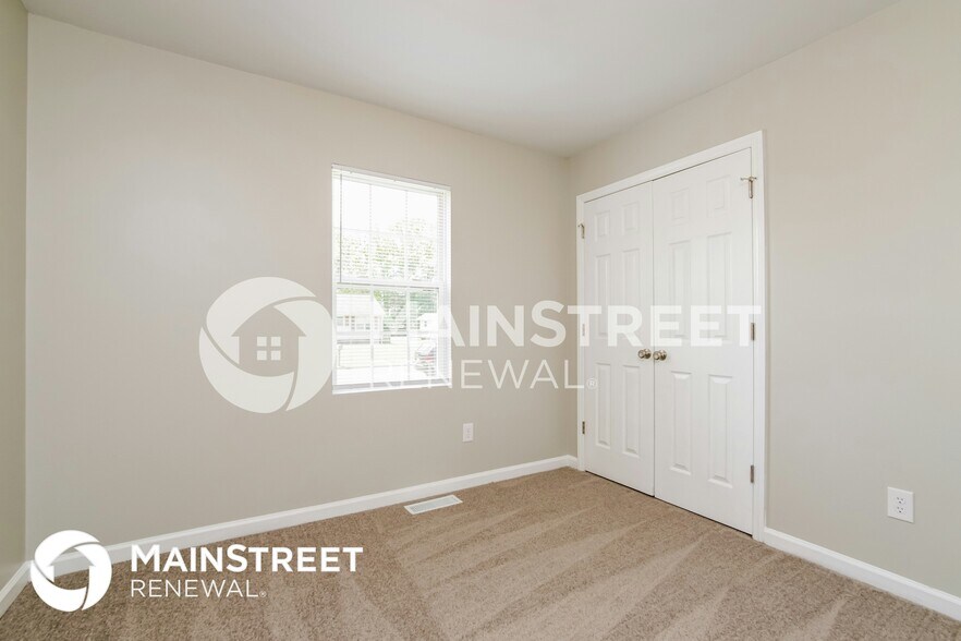 Building Photo - 400 Reid Cir