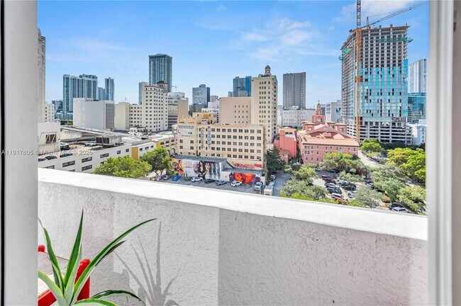 Building Photo - 133 NE 2nd Ave