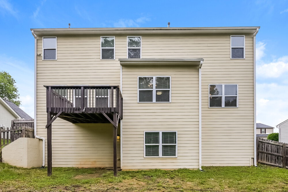 Building Photo - 1070 Sutherland Dr