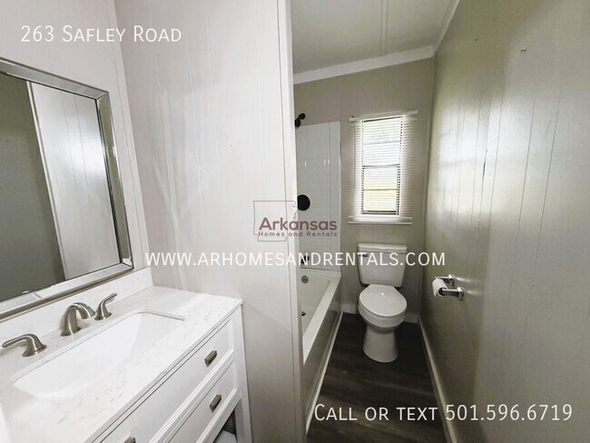 Building Photo - 263 Safley Rd