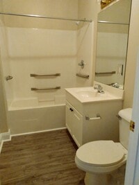 Building Photo - 824 Howell Trce