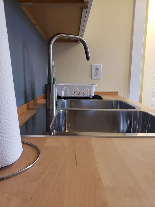 Building Photo - 59 Dartmouth Ave