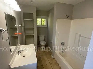 Building Photo - 2228 Elmo Ave