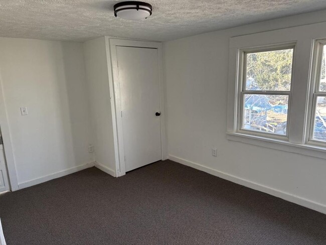 Building Photo - 5304 Hollis Ave