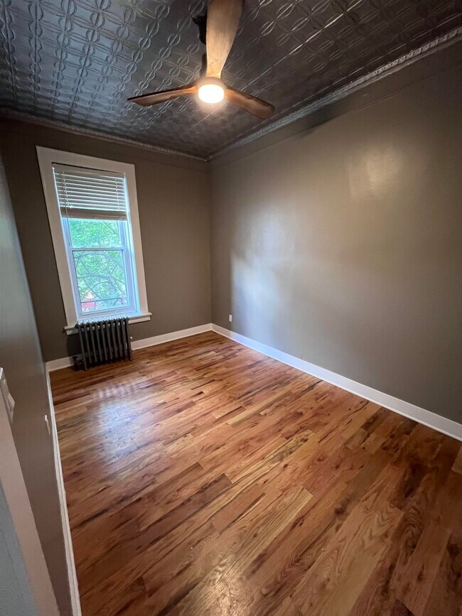Building Photo - 155 Midland Ave