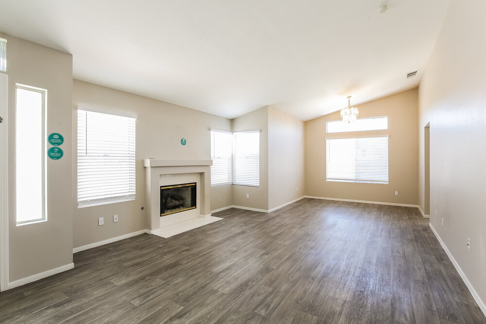 Building Photo - 1724 Villa Vista Way