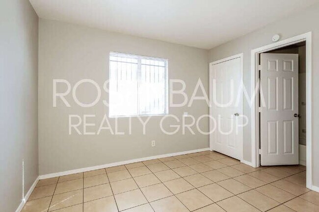 Building Photo - 2747 E Chipman Rd