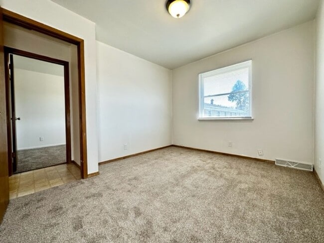 Building Photo - 4209 Good Hope Rd