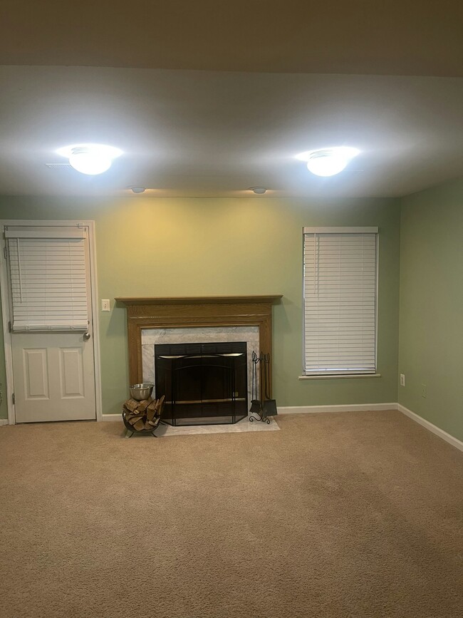 Building Photo - 1778 Tiger Lily Cir