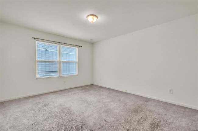 Building Photo - 1517 Vernon Blvd