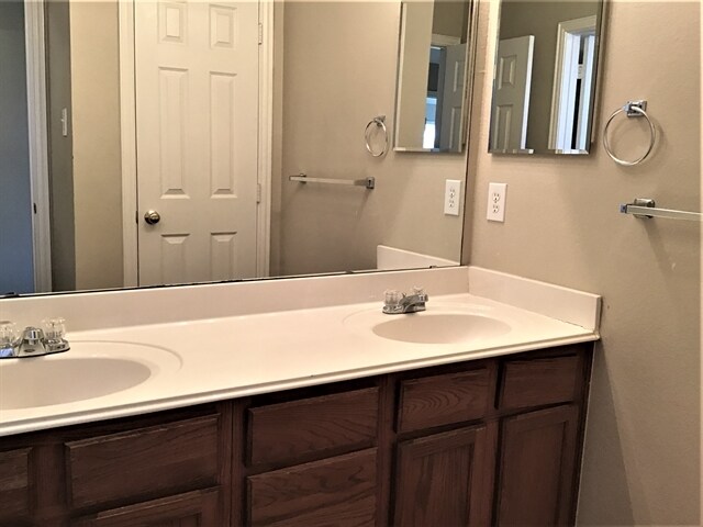 Building Photo - 3328 Creek Meadow Ln