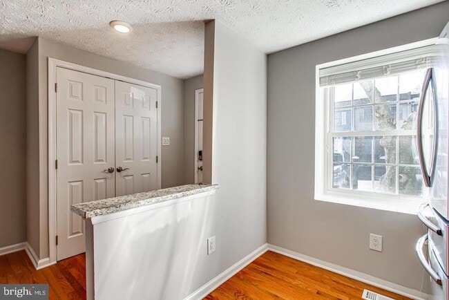 Building Photo - 1619 10th St S