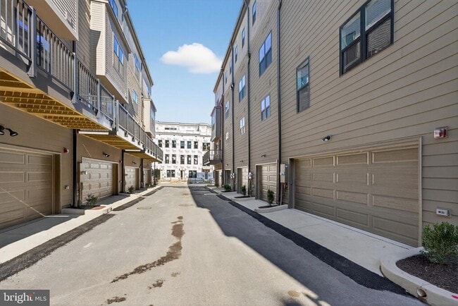 Building Photo - 5506 Topaz Ln