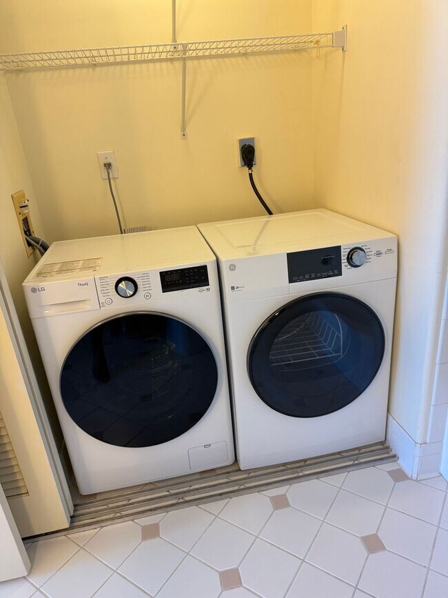 Building Photo - One bedroom at One Archer Lane for $2,700....