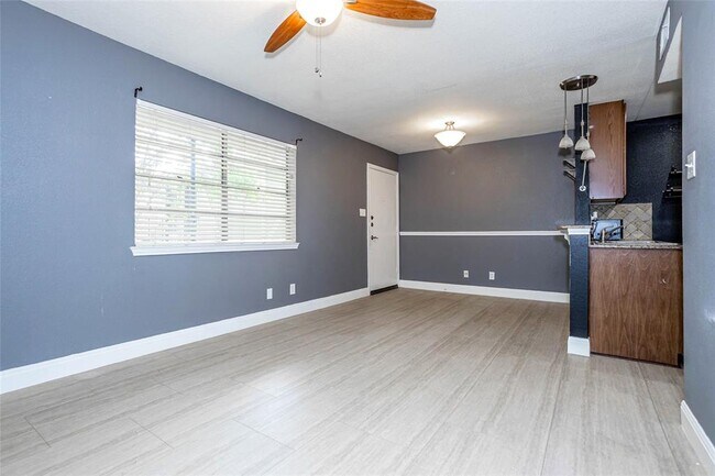 Building Photo - 4306 Avenue A