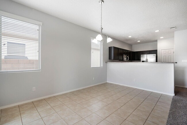 Building Photo - 1143 Desert Sunflower Dr NE