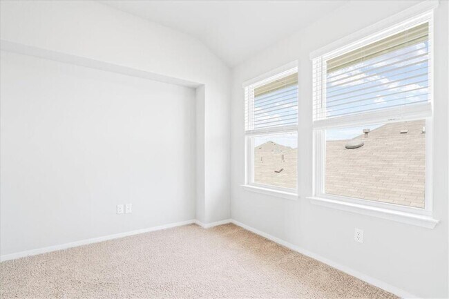 Building Photo - 179 Living Reef Dr