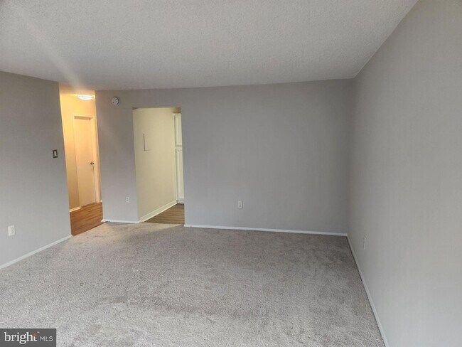 Building Photo - 1325 18th St NW