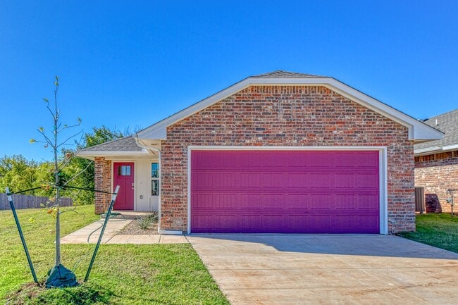 Brand New Construction! Lawn care included! - Brand New Construction!  Lawn care included!