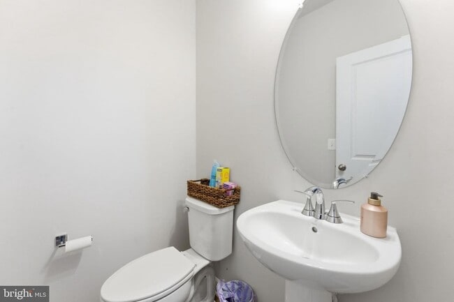 Building Photo - 2818 Dart Dr