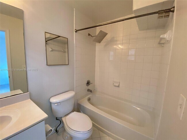 Building Photo - 4114 Forest Dr