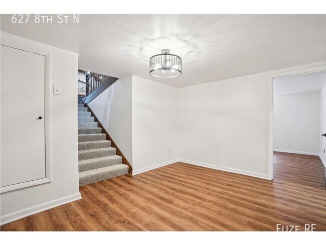 Building Photo - 627 8th St N