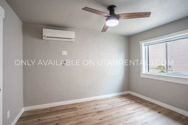 Building Photo - 80 N Merchant St