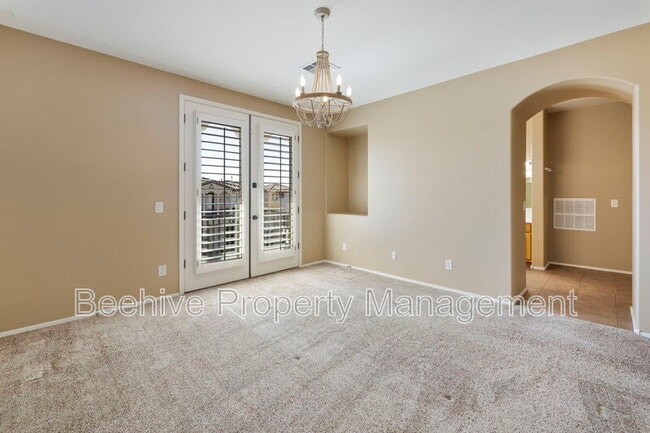 Building Photo - 2314 W Jake Haven