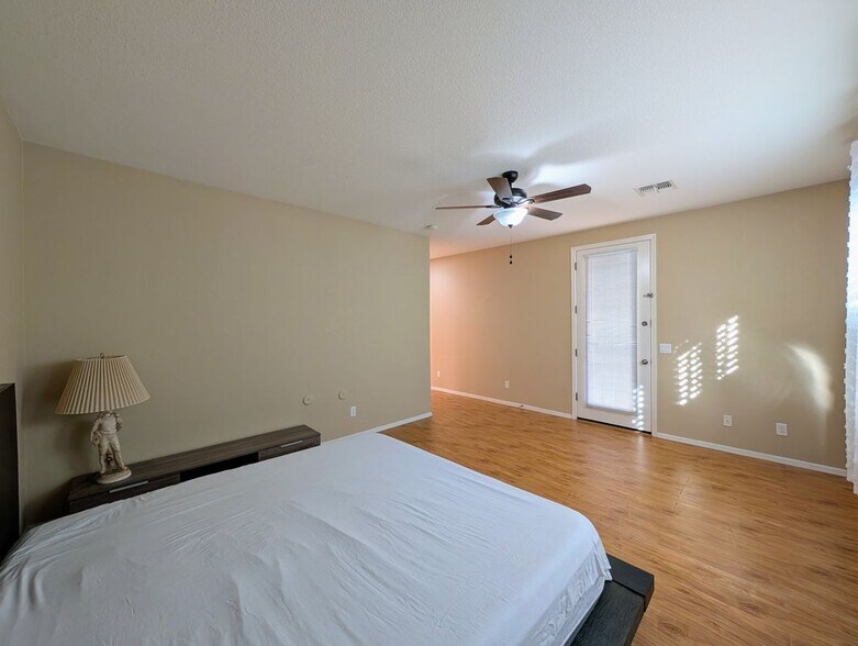 Building Photo - 14309 W Caribbean Ln