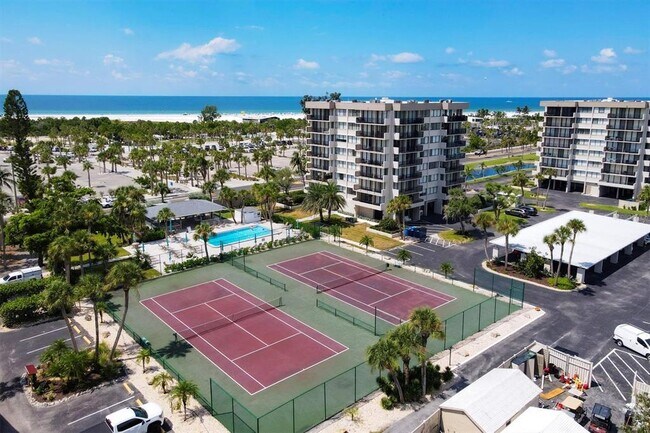 Building Photo - 1055 S Beach Rd
