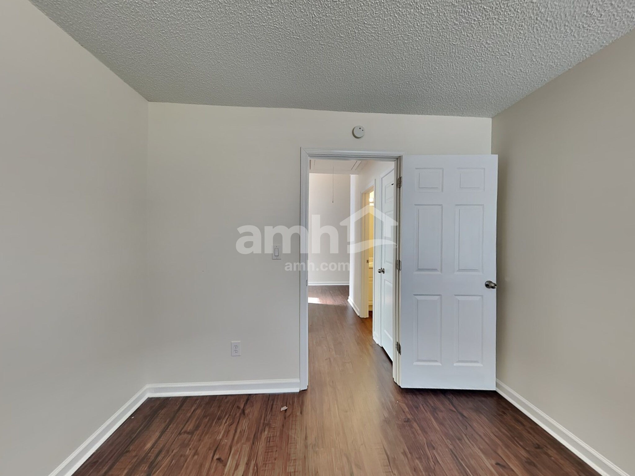 Building Photo - 214 Bo Simpson Pkwy