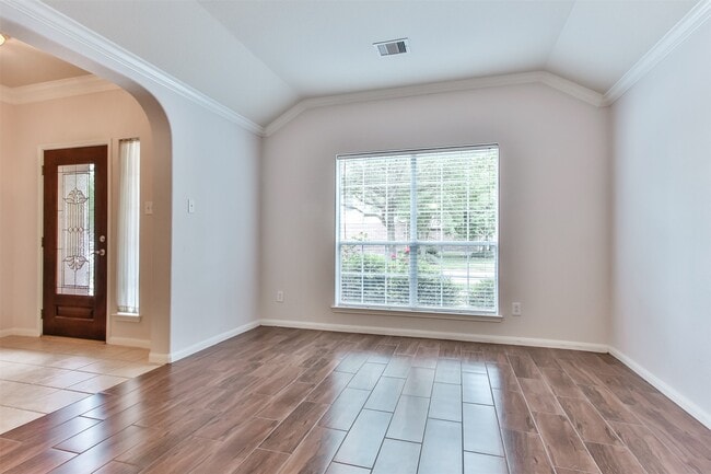 Building Photo - 14603 Whispering Cypress Dr