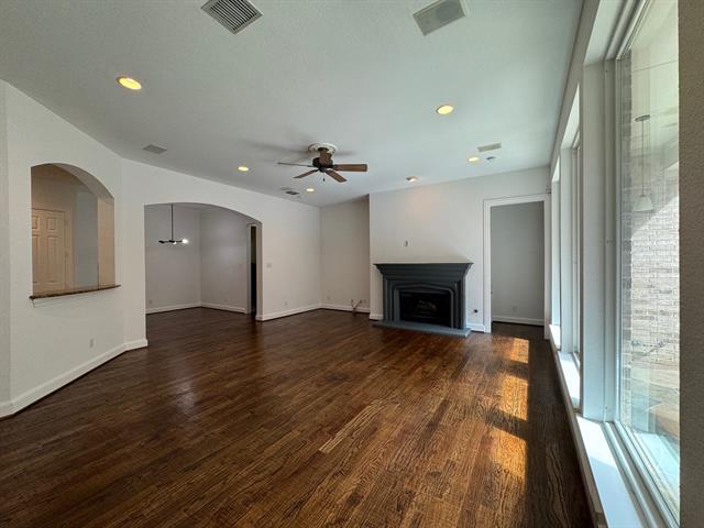 Building Photo - 3780 Navarro Way