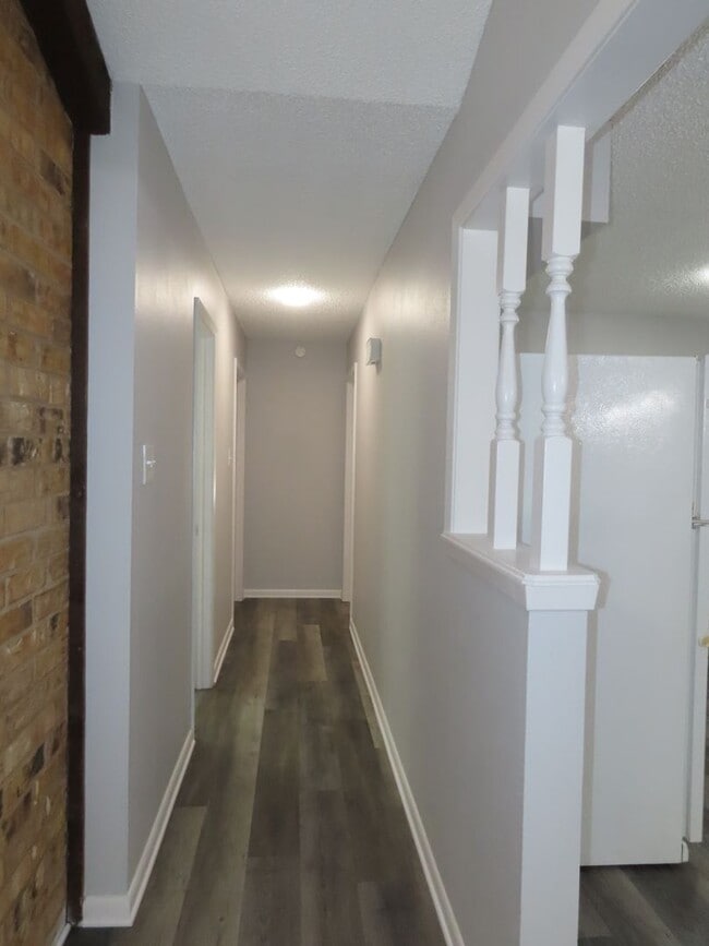 Building Photo - Whitehouse ISD - 3 Bedroom, 2 Bath Duplex, Lawn Care Provided!