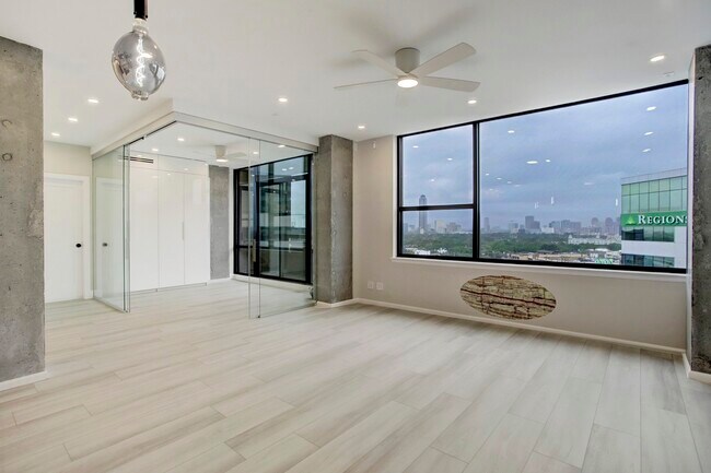 Building Photo - 3310 Timmons Ln