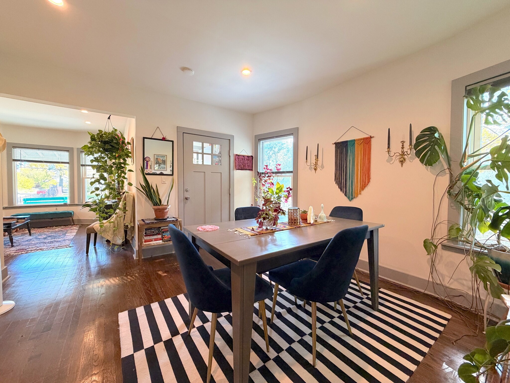 Building Photo - 1419 Fischer St