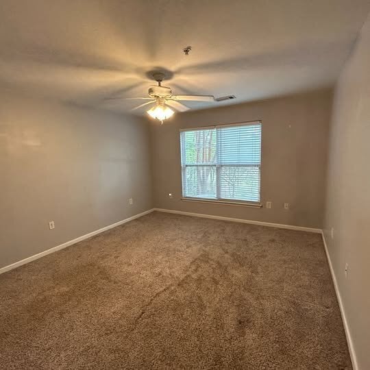 Building Photo - 1035 Barnett Shoals Rd