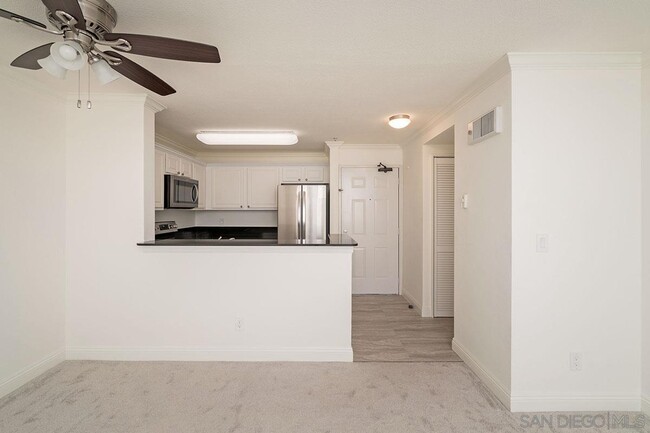 Building Photo - 3550 Lebon Dr