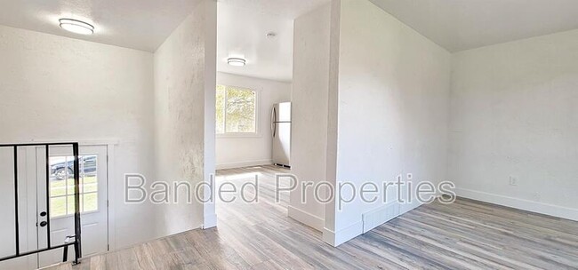 Building Photo - 3880 S 4535 W